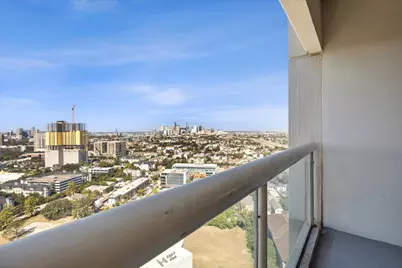 1701 Hermann Drive Drive #27CE, Houston, TX 77004 - Photo 30