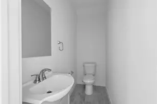 913 Turner Dr, Houston, TX 77076 - Photo 10