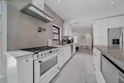 1030 Chantilly Lane, Houston, TX 77018 - Photo 14