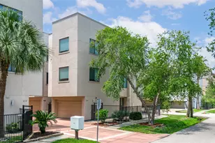 731 Reinerman St, Houston, TX 77007 - Photo 2