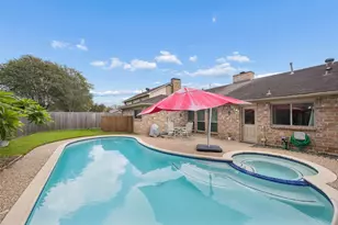 3119 Shawnee Dr, Sugar Land, TX 77479 - Photo 18