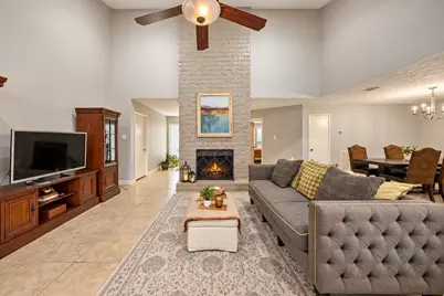 3119 Shawnee Drive, Sugar Land, TX 77479 - Photo 4