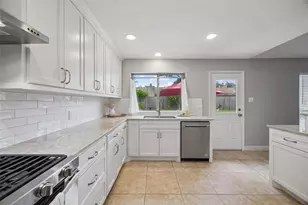 3119 Shawnee Dr, Sugar Land, TX 77479 - Photo 10