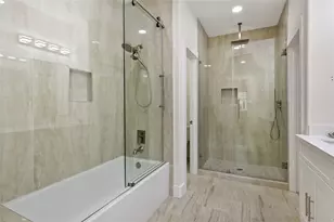9807 Bamboo Rd, Houston, TX 77041 - Photo 14