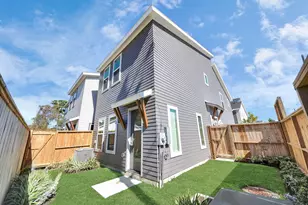 864 Paul Quinn St, Houston, TX 77091 - Photo 30