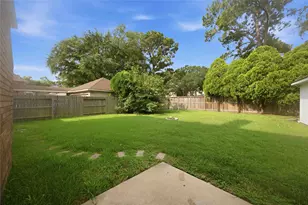 7315 Starbridge Dr, Houston, TX 77095 - Photo 36