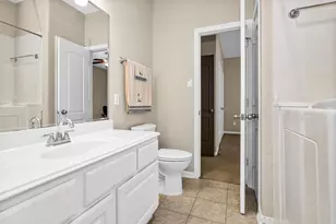 8516 Crown Lake Ct, Montgomery, TX 77316 - Photo 34