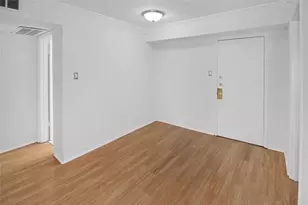 4631 Wild Indigo St, Houston, TX 77027 - Photo 6