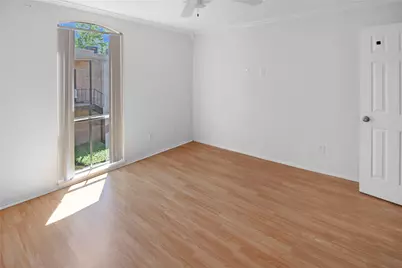 4631 Wild Indigo Street #574, Houston, TX 77027 - Photo 10