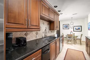 3350 McCue Rd, Houston, TX 77056 - Photo 20