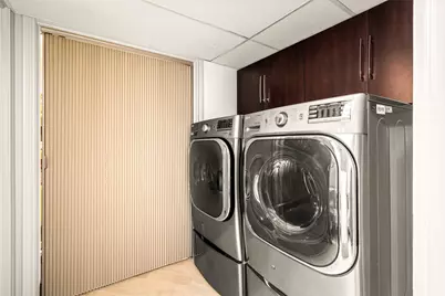 3350 McCue Road #2402, Houston, TX 77056 - Photo 18