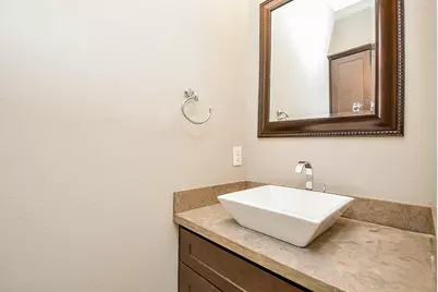 955 W 24th Street #D, Houston, TX 77008 - Photo 18