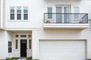 955 W 24th St, Houston, TX 77008 - Photo 2