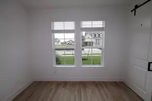 1826 S Wildflower Dr, Deer Park, TX 77536 - Photo 2