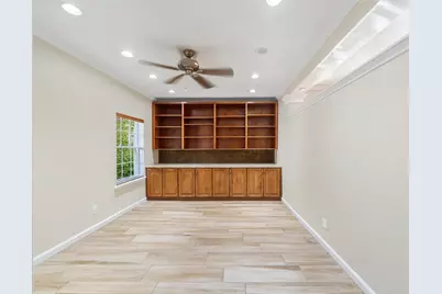 15914 Meadowside Drive, Houston, TX 77062 - Photo 8