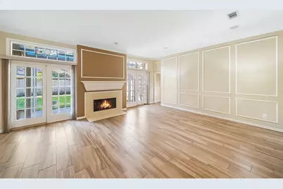 15914 Meadowside Drive, Houston, TX 77062 - Photo 4