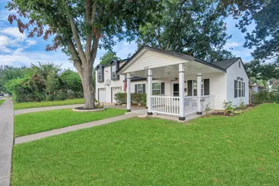 619 E Park Street, Sugar Land, TX 77498 - Photo 4