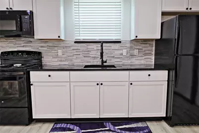 4402 Zelsky Road, Freeport, TX 77541 - Photo 20