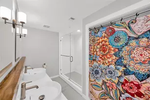 204 Travis St, Houston, TX 77002 - Photo 16