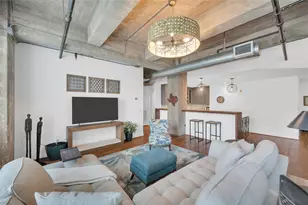 204 Travis St, Houston, TX 77002 - Photo 2