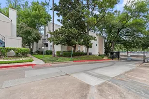 7900 N Stadium Dr, Houston, TX 77030 - Photo 2