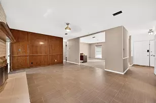 1 Shantilly Ln, Bay City, TX 77414 - Photo 8