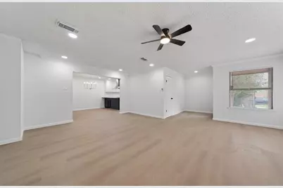 6 Quailwood Drive, Baytown, TX 77521 - Photo 12
