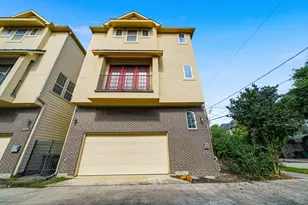 5525 Petty St, Houston, TX 77007 - Photo 1