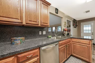 5233 Ridgecrest Drive, La Porte, TX 77571 - Photo 10