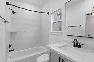 714 W Donovan St, Houston, TX 77091 - Photo 16
