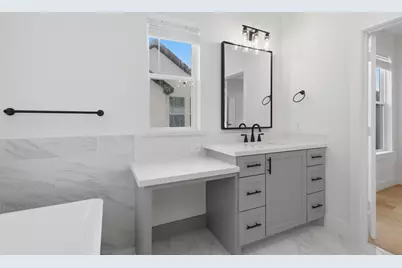 714 W Donovan Street #A, Houston, TX 77091 - Photo 12