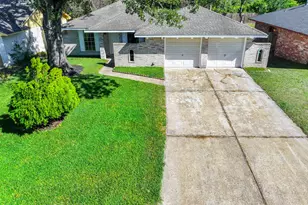 10126 Pine Moss Dr, Houston, TX 77040 - Photo 2