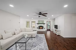 1906 Spillers Ln, Houston, TX 77043 - Photo 16