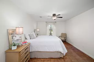 1906 Spillers Ln, Houston, TX 77043 - Photo 4