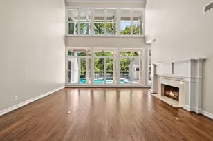 83 S Longspur Dr, The Woodlands, TX 77380 - Photo 8