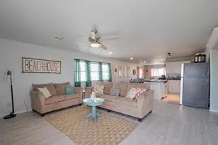 510 Oyster St, Surfside Beach, TX 77541 - Photo 4