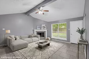 13915 Old Village Ln, Sugar Land, TX 77498 - Photo 2