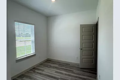 945 Elliott Drive, Nome, TX 77629 - Photo 6