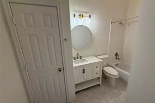 8715 Rippling Water Dr, Sugar Land, TX 77479 - Photo 26