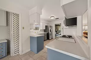 8507 Langdon Ln, Houston, TX 77036 - Photo 18