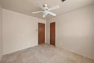 8507 Langdon Ln, Houston, TX 77036 - Photo 30
