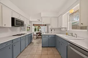 8507 Langdon Ln, Houston, TX 77036 - Photo 20