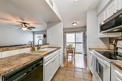 7600 Emmett F Lowry Expressway #904, Texas City, TX 77591 - Photo 12
