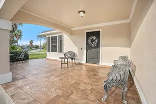 1310 Bayou Shore Dr, Galveston, TX 77551 - Photo 30
