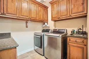 1310 Bayou Shore Dr, Galveston, TX 77551 - Photo 24