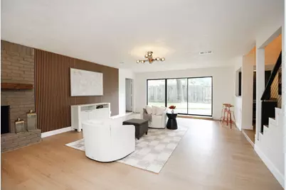 1315 Warwickshire Drive, Houston, TX 77077 - Photo 4
