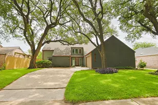 1315 Warwickshire Dr, Houston, TX 77077 - Photo 1