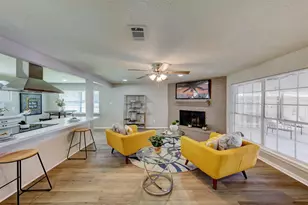 8511 Honeysuckle St, Highlands, TX 77562 - Photo 16