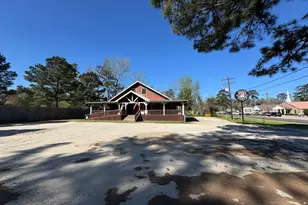 203 W Elder St, Colmesneil, TX 75938 - Photo 32