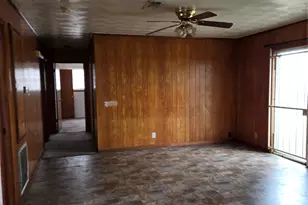 2870 Sarah St, Beaumont, TX 77705 - Photo 2